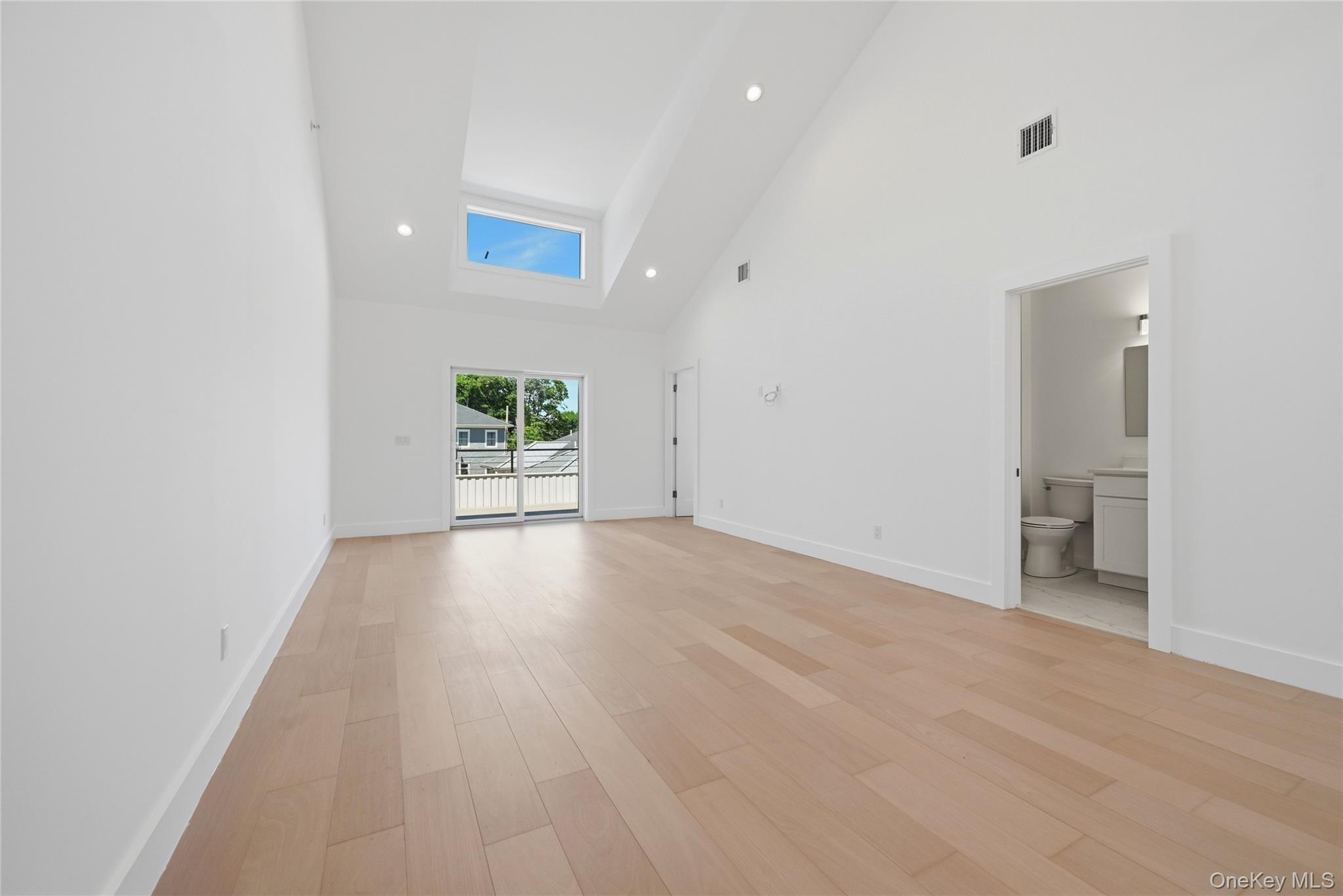 19 Montauk Highway 9 Property Photo 13