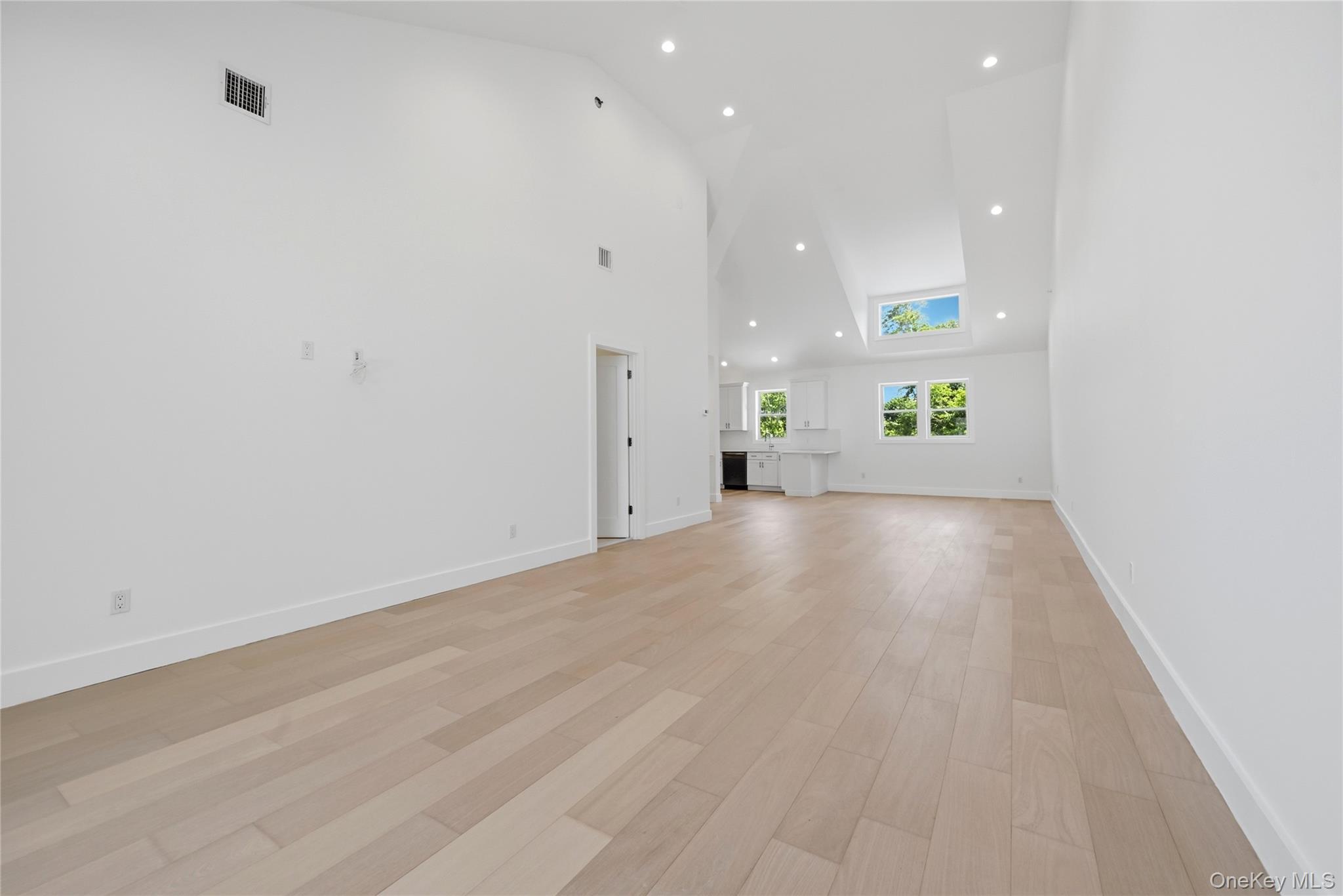 19 Montauk Highway 9 Property Photo 17