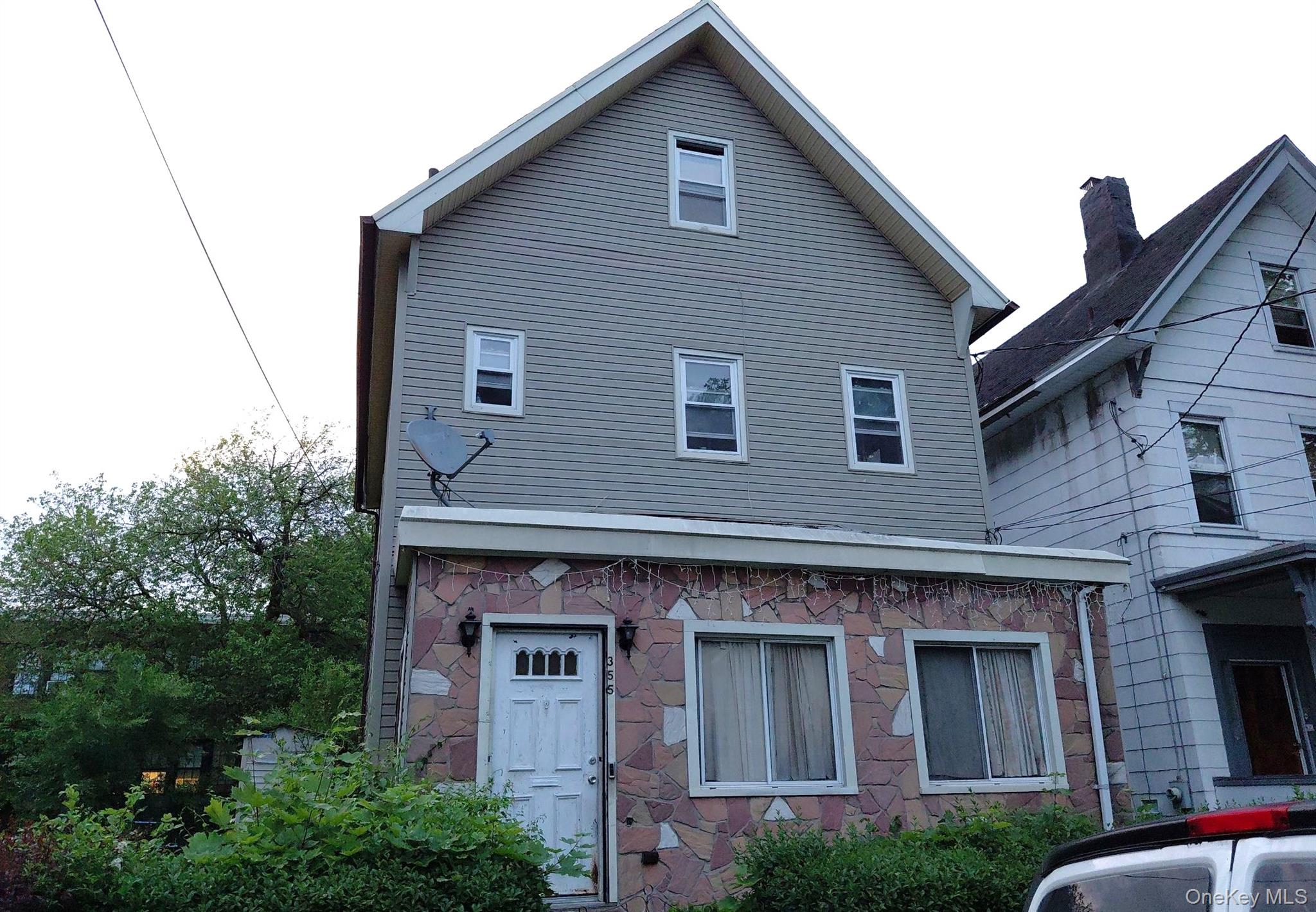 355 Union Avenue Property Photo 2