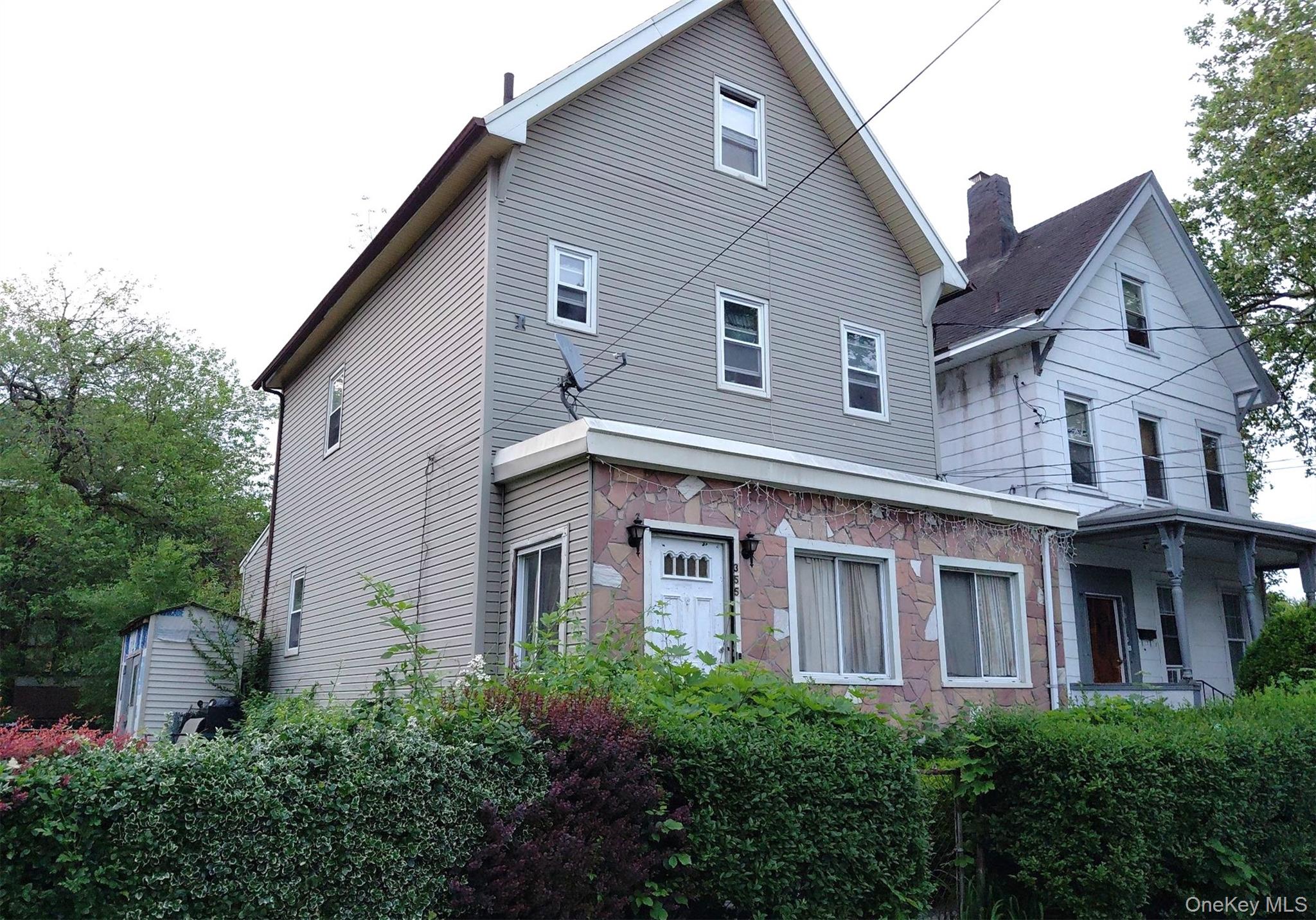 355 Union Avenue Property Photo 3