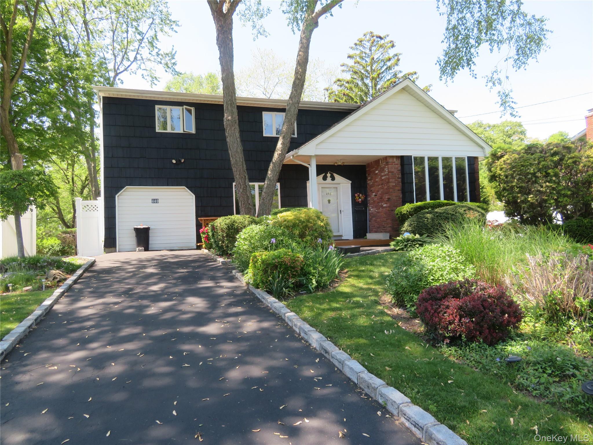 440 Spangle Drive Property Photo 1