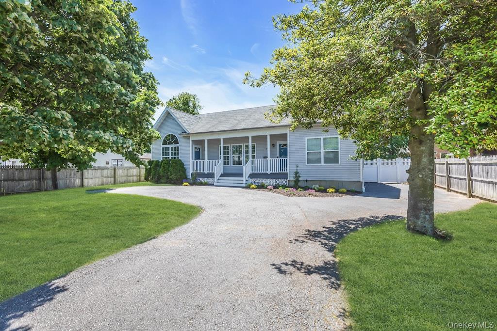 2 Lincoln Avenue Property Photo 3