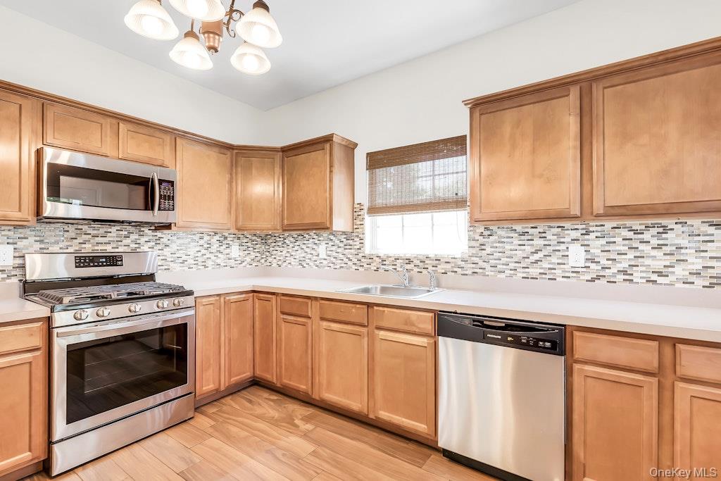 2 Lincoln Avenue Property Photo 8