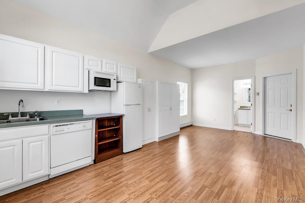 2 Lincoln Avenue Property Photo 18