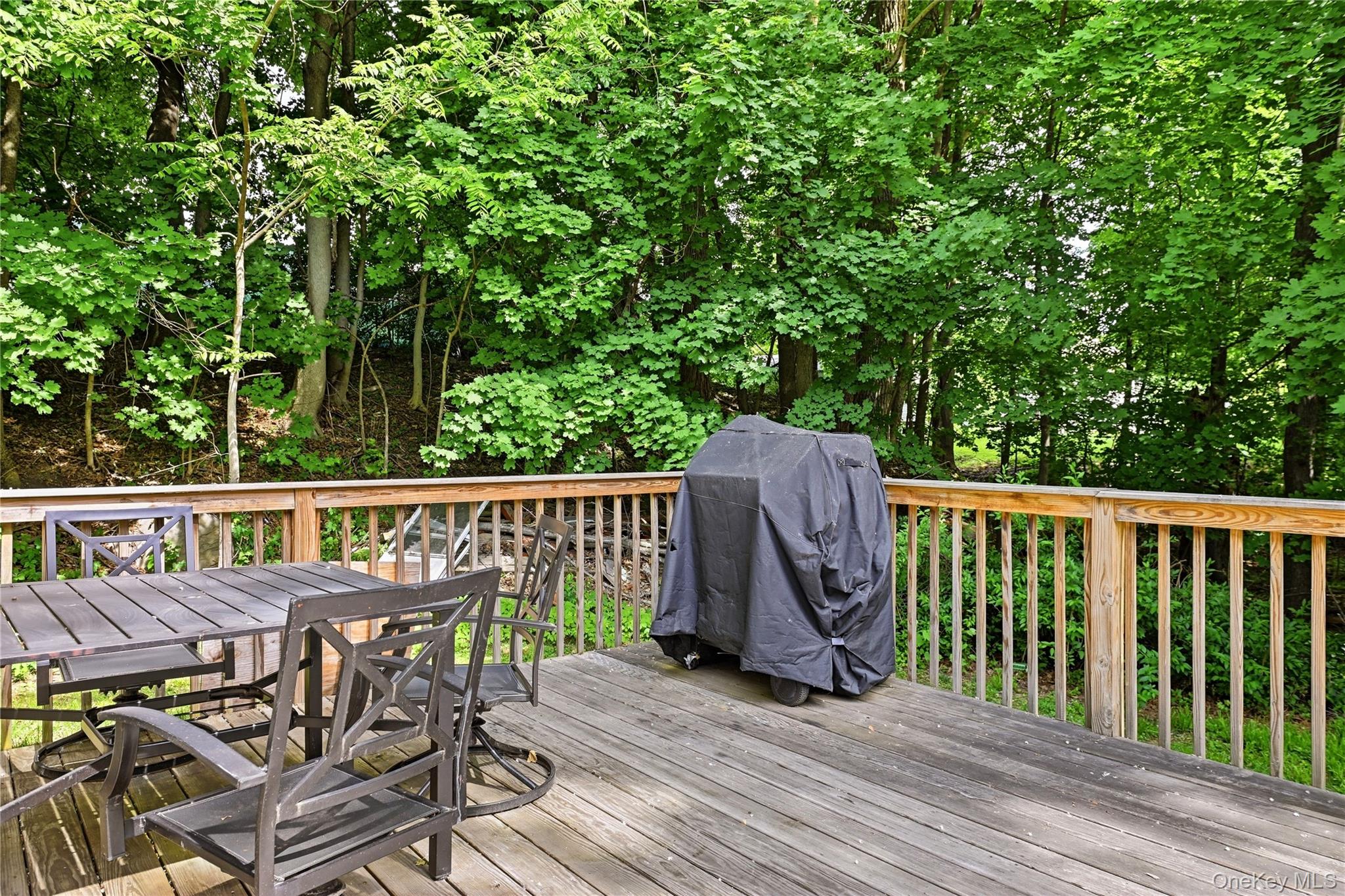 6 Riverview Avenue Property Photo 9