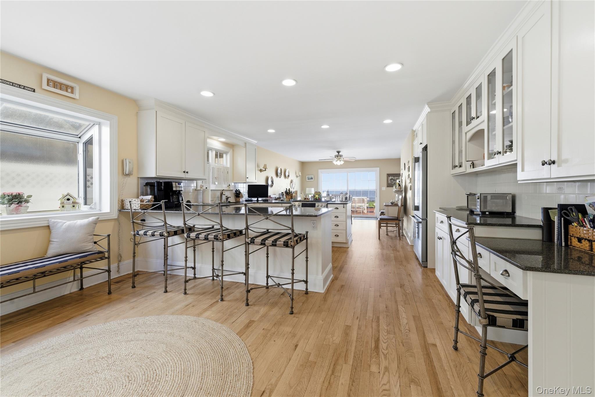 19 Oak Shore Drive Property Photo 8