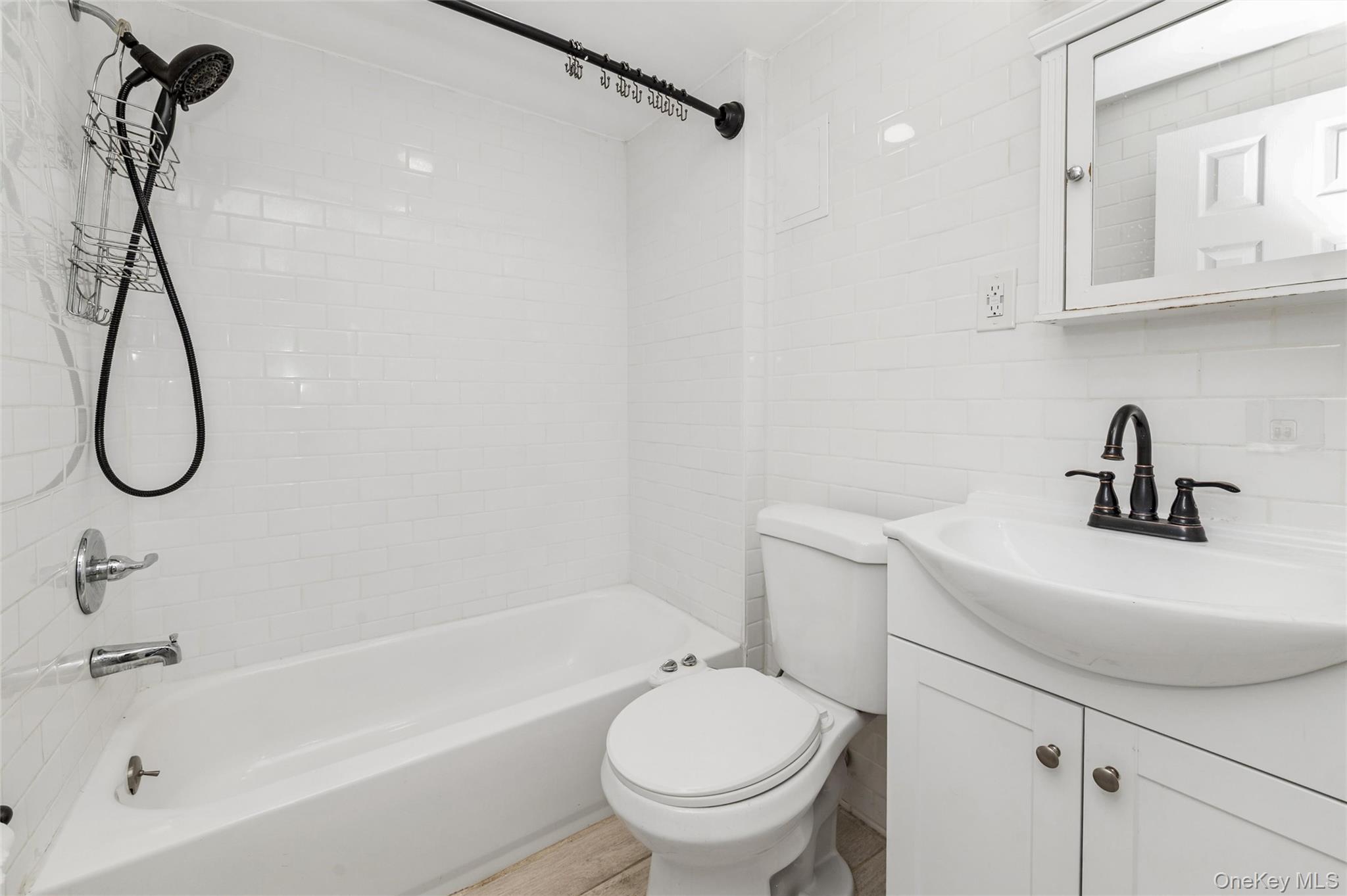 15 Belmont Boulevard Property Photo 27