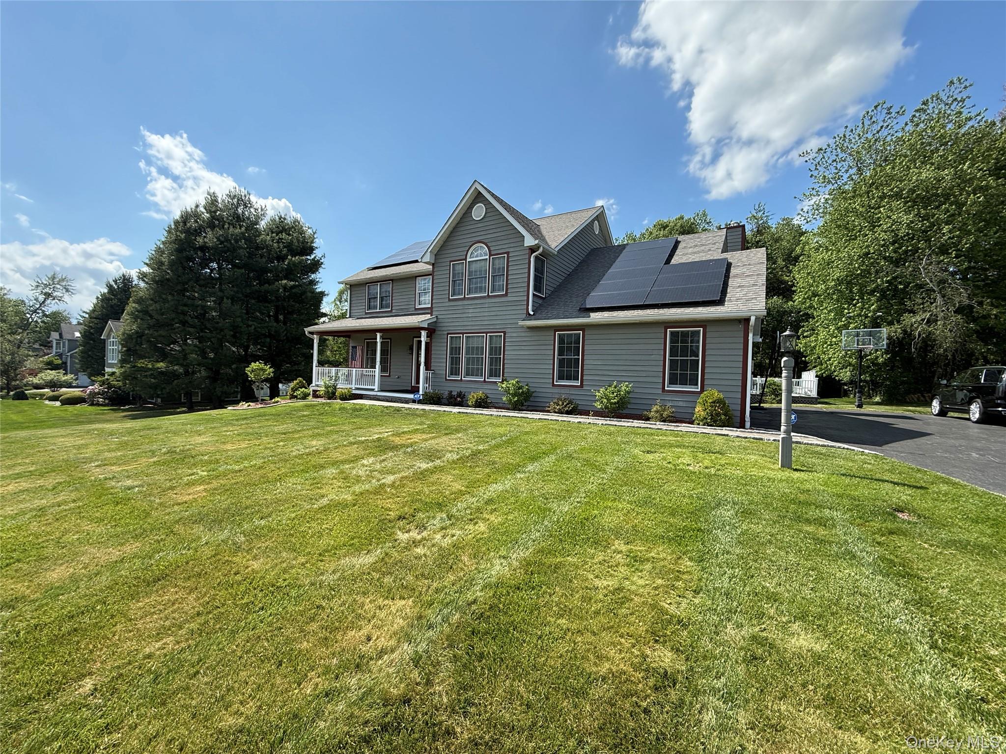 58 Hoose Boulevard Property Photo 2