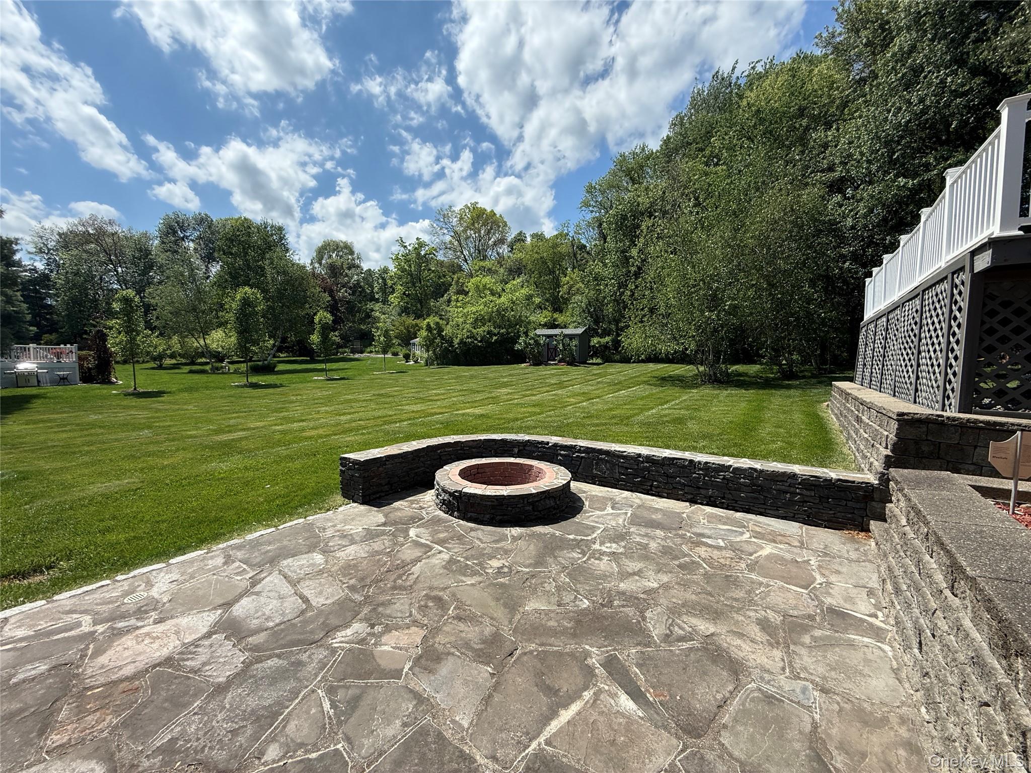 58 Hoose Boulevard Property Photo 12