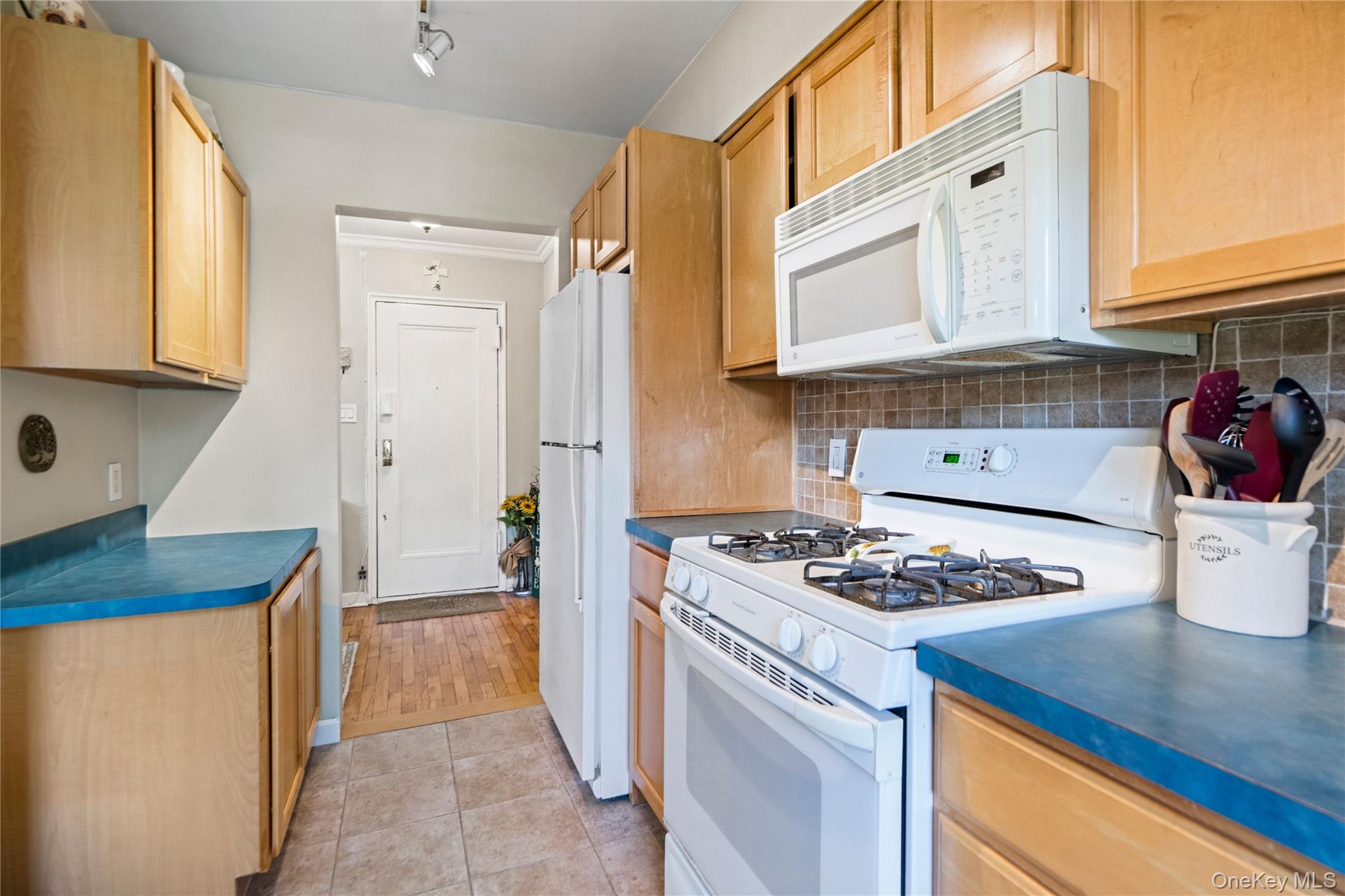 1 Edwards Street 2d Property Photo 8