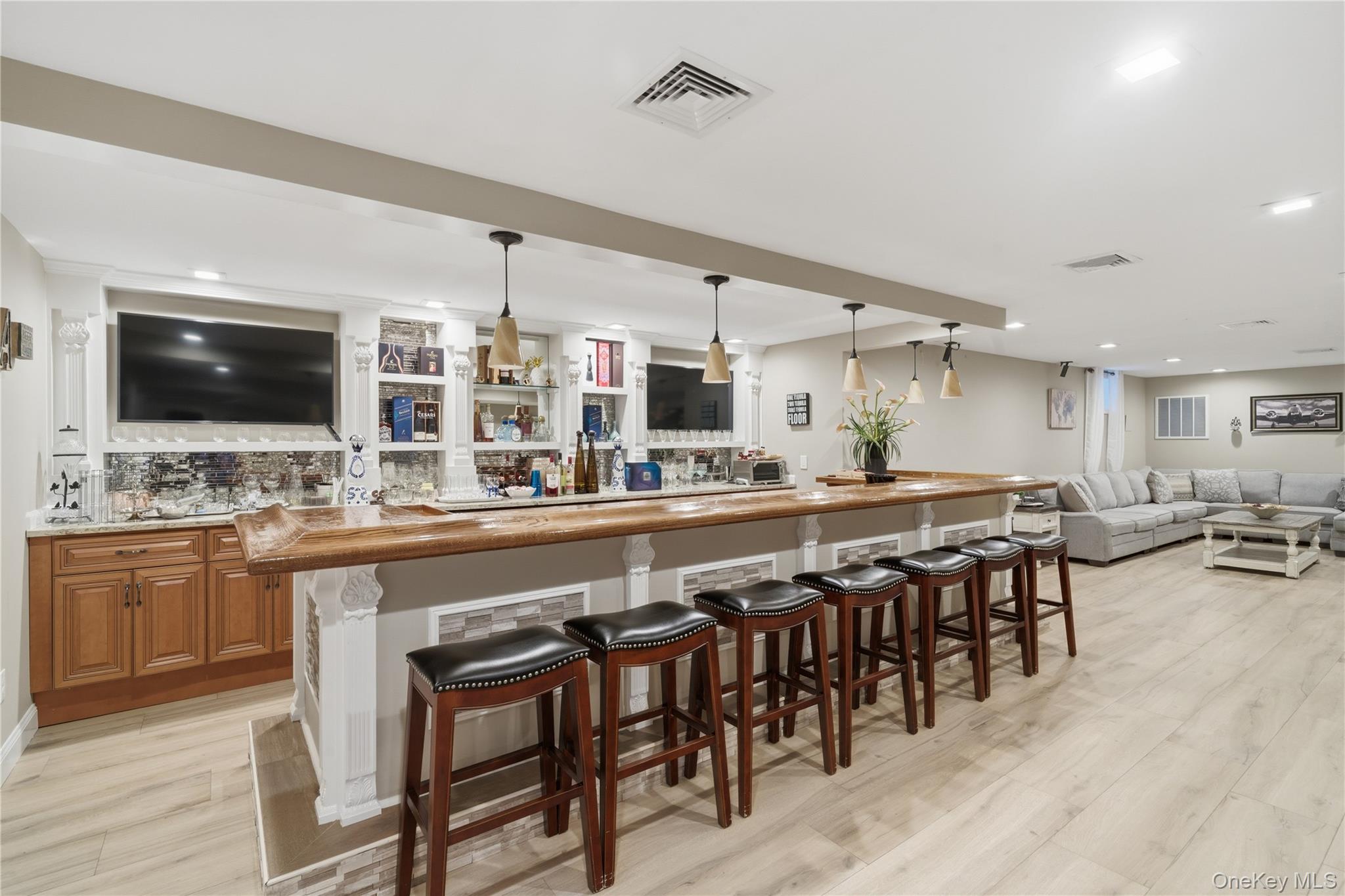 27 Davison Place Property Photo 4
