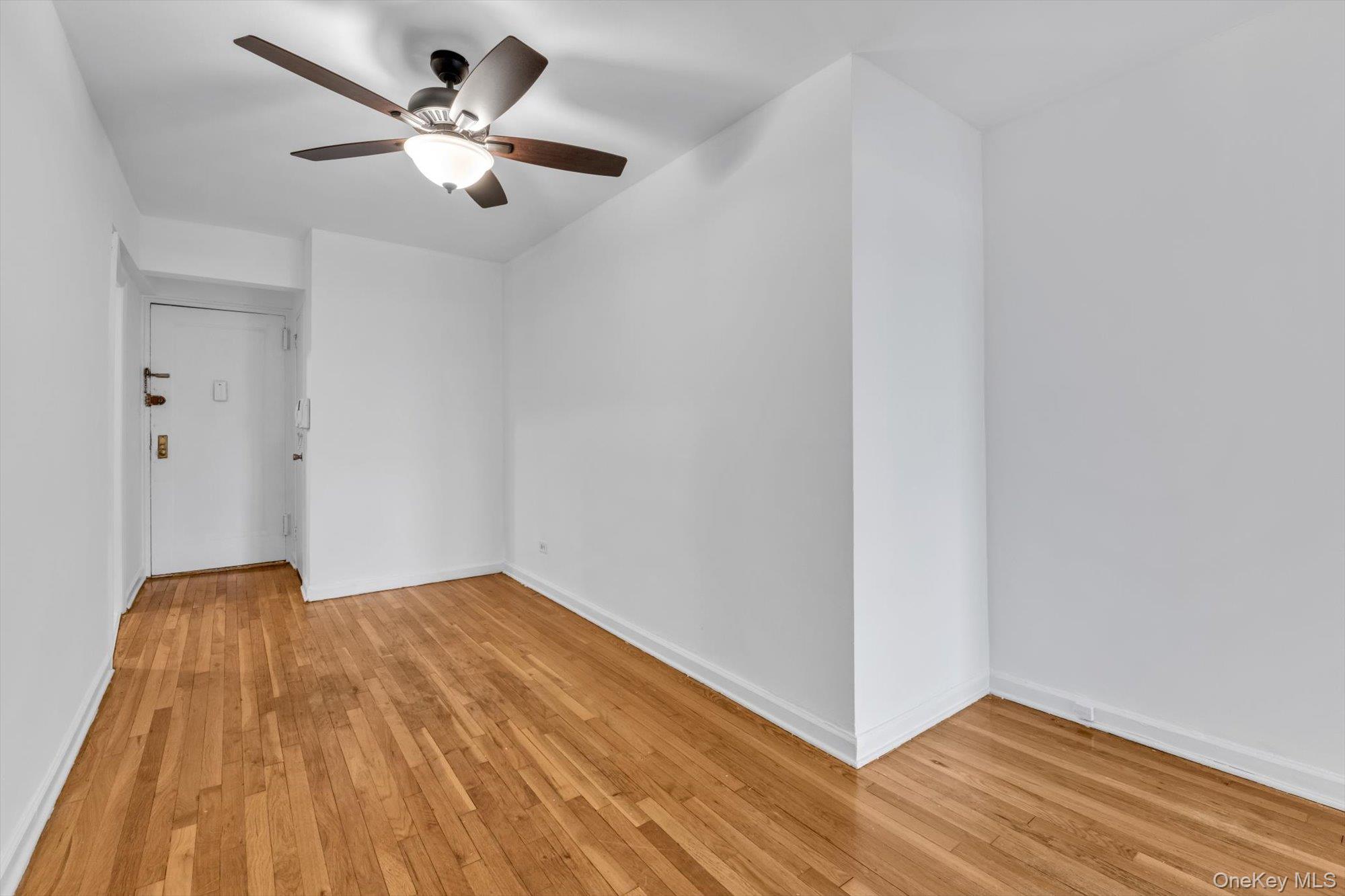 40 E 43rd Street 3b Property Photo 6