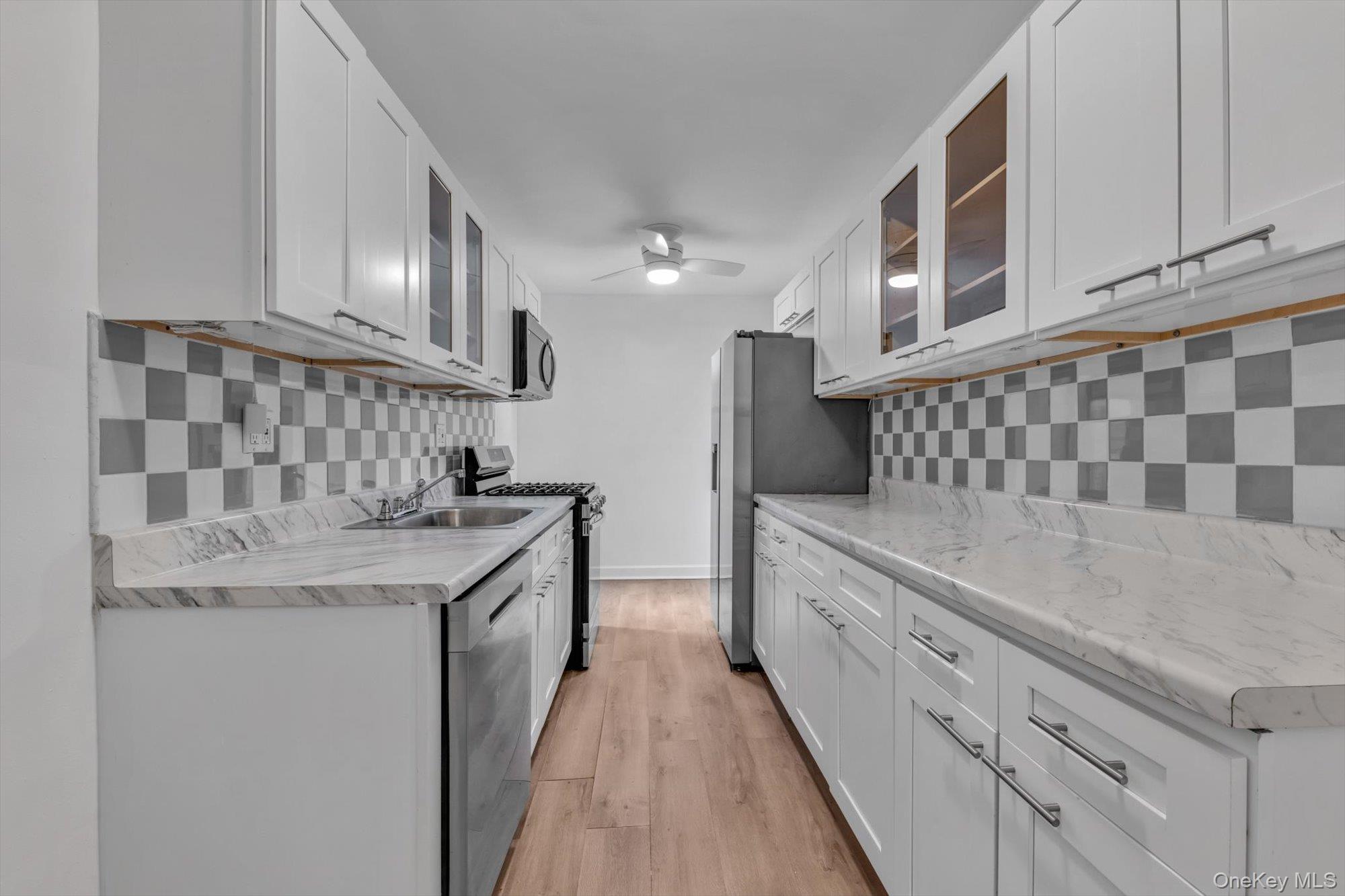 40 E 43rd Street 3b Property Photo 10