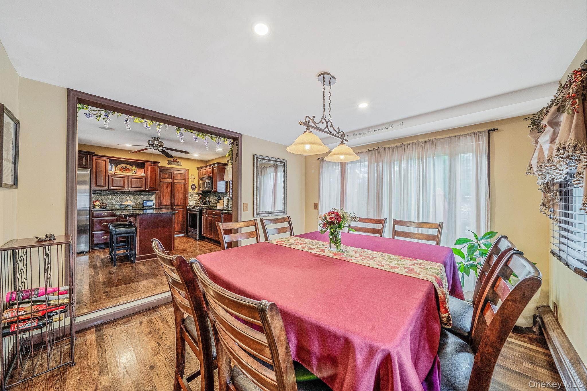 262 W 9th Street Property Photo 19
