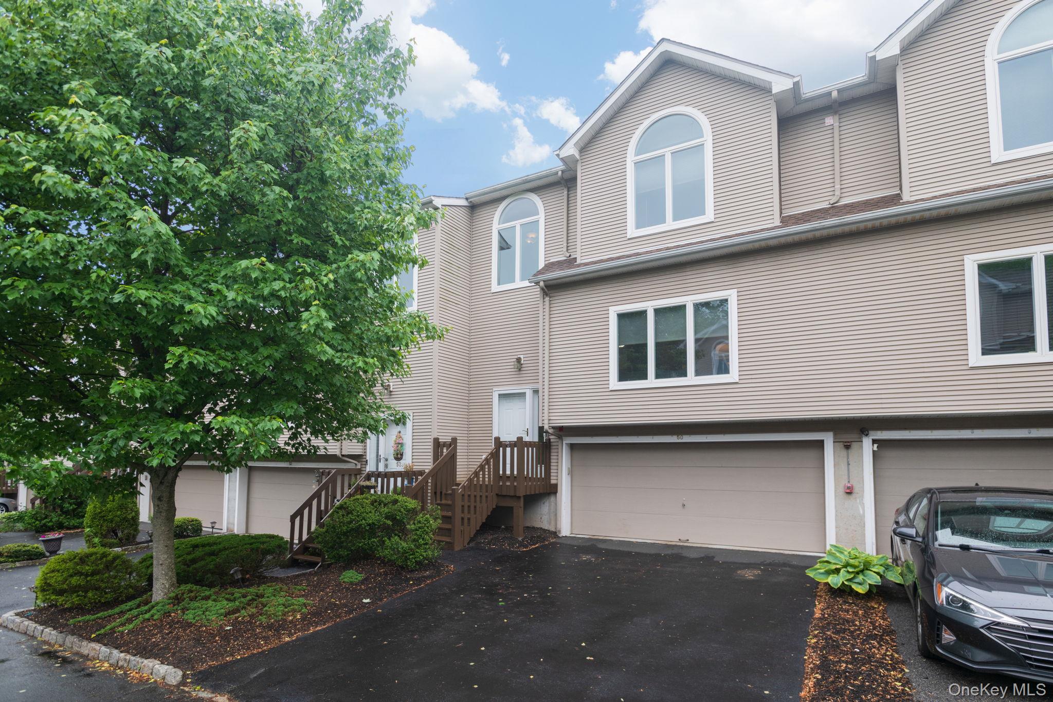 50 Leif Boulevard Property Photo 1