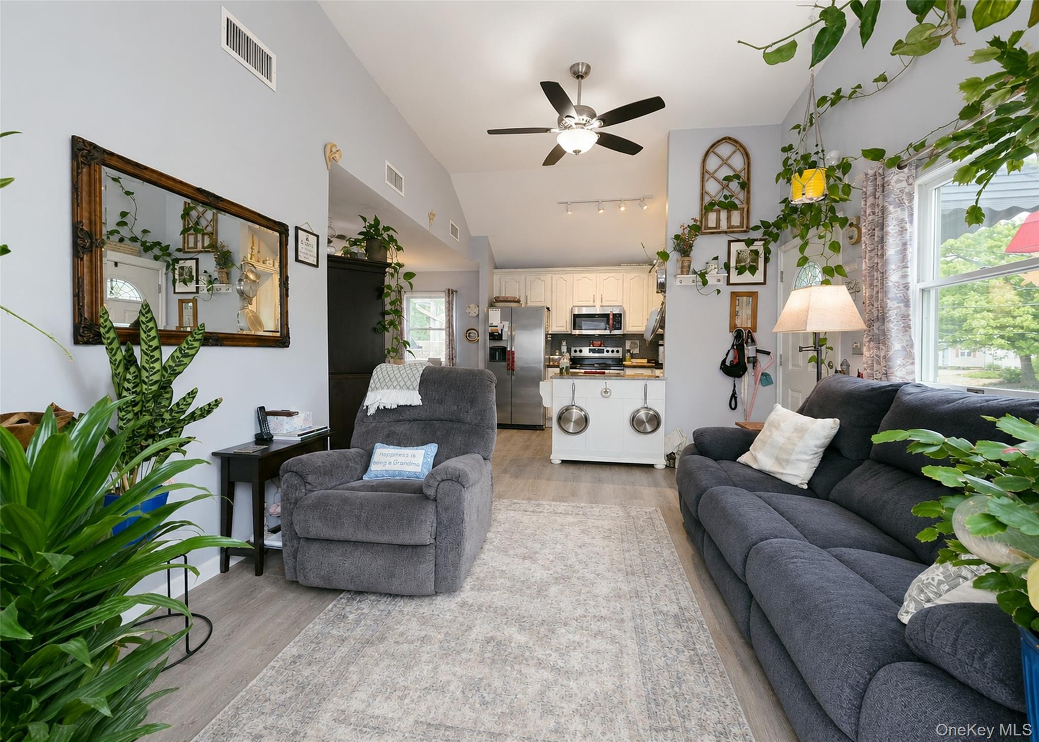 228 Hampton Avenue Property Photo 4