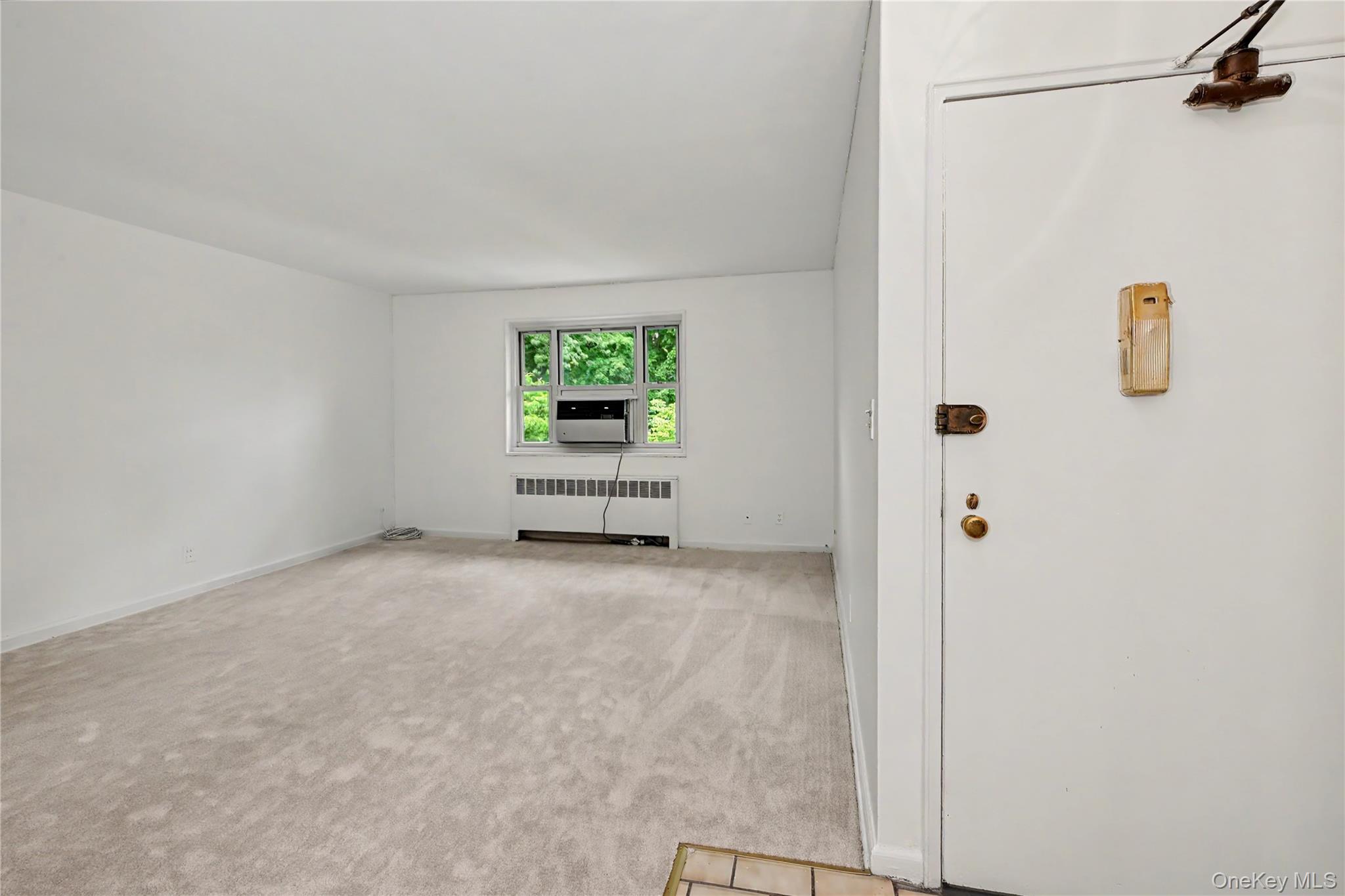 10 Dehaven Drive 2e Property Photo 6