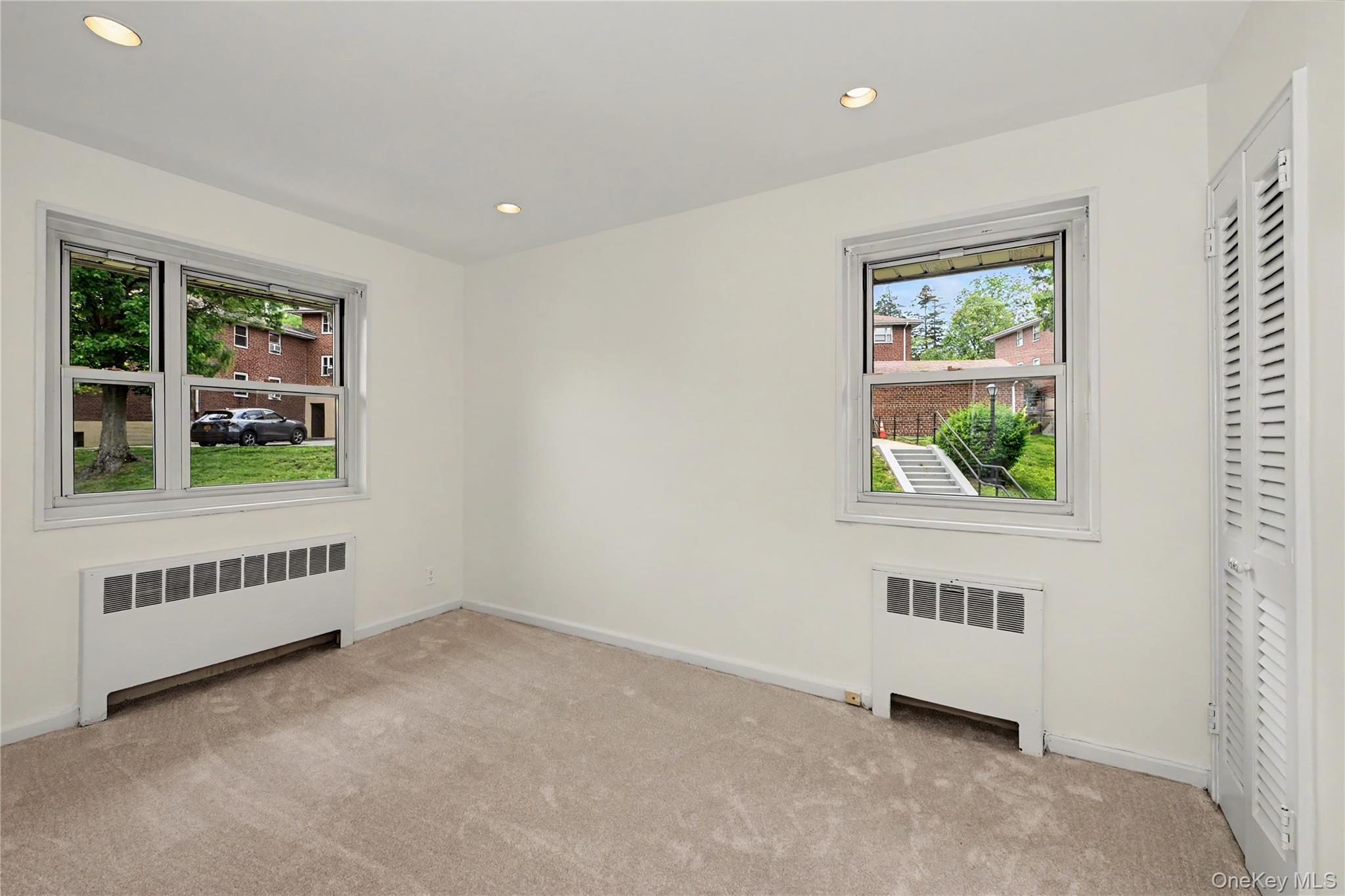10 Dehaven Drive 2e Property Photo 24