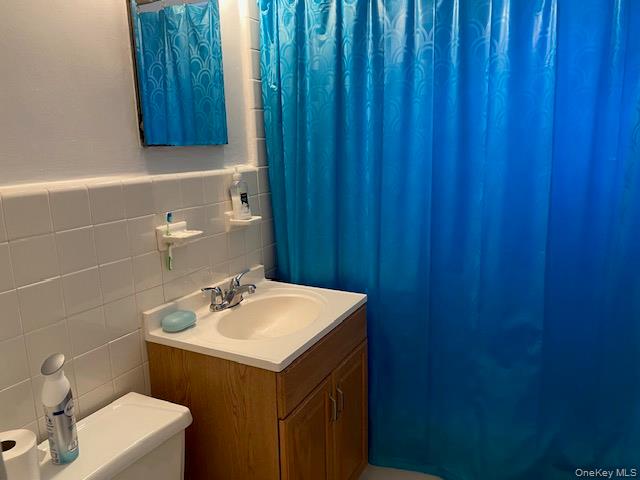 254-25 75th Avenue 2nd Fl Property Photo 13