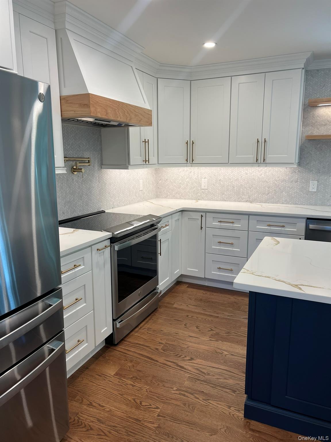 158 Lee Avenue Property Photo 10