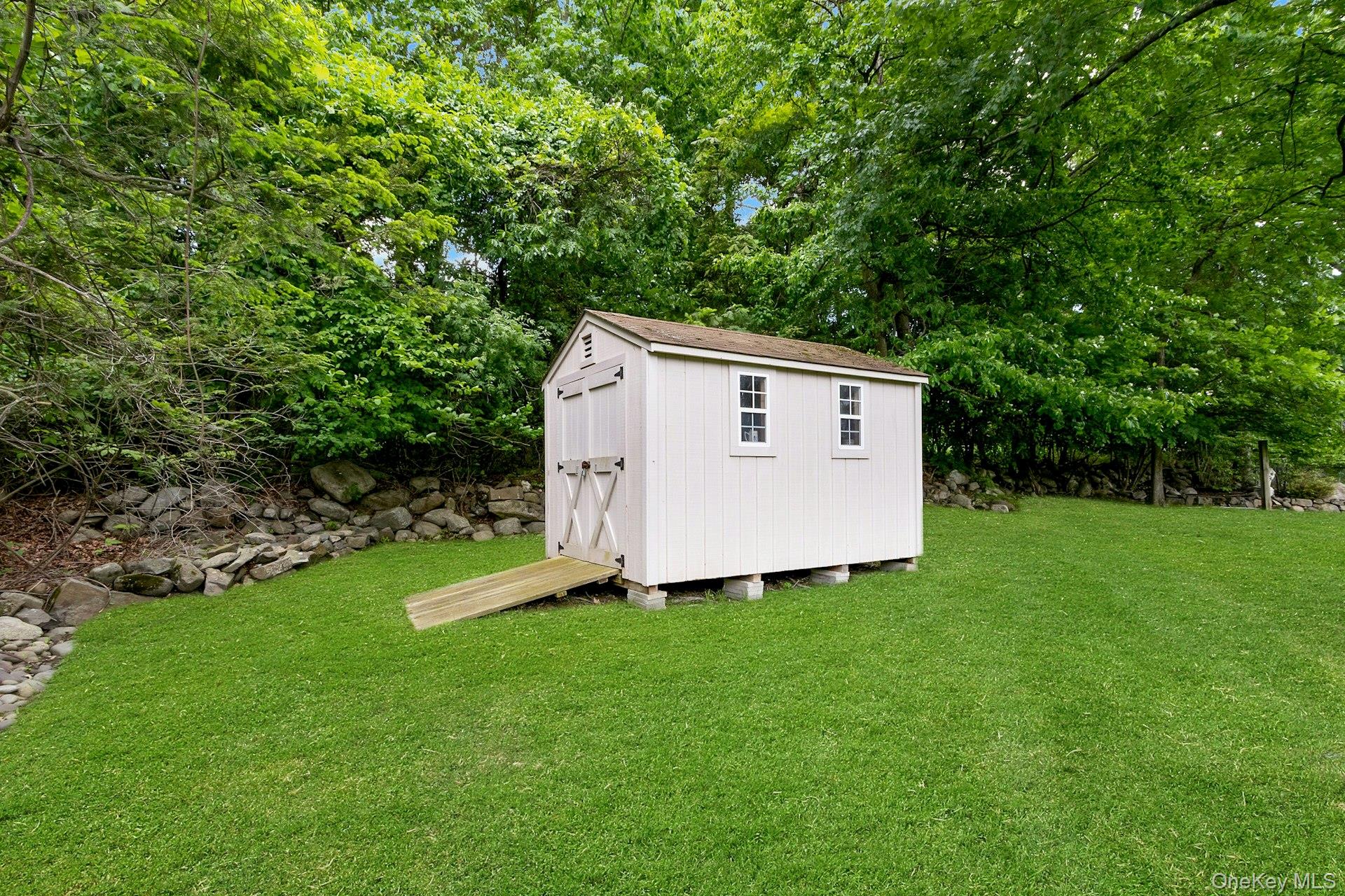 9 S Cranford Road Property Photo 27