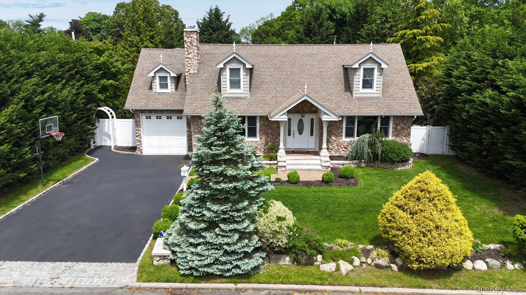 19 Gruber Drive Property Photo 1