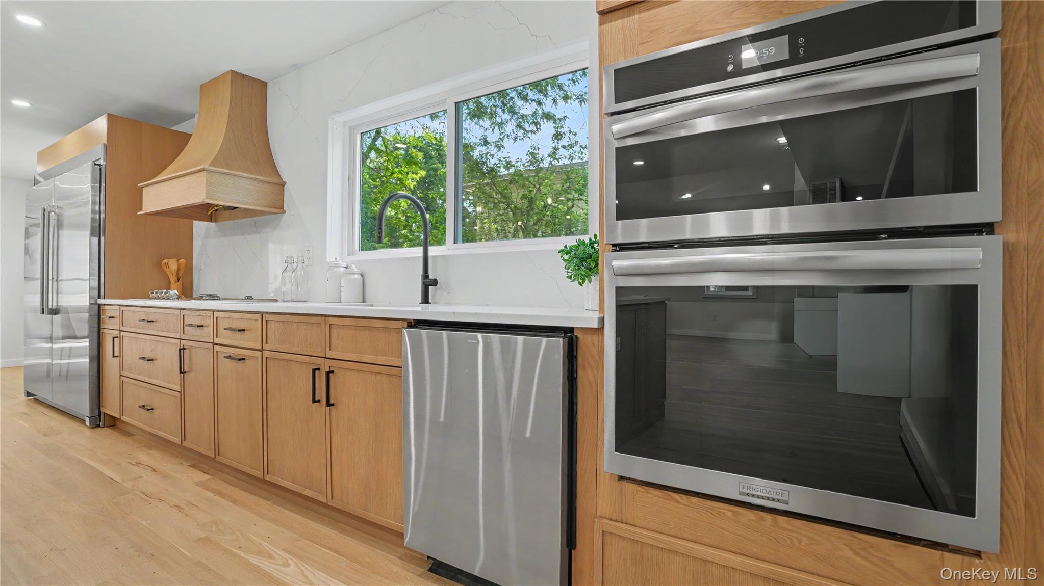 70 Yale Terrace Property Photo 6