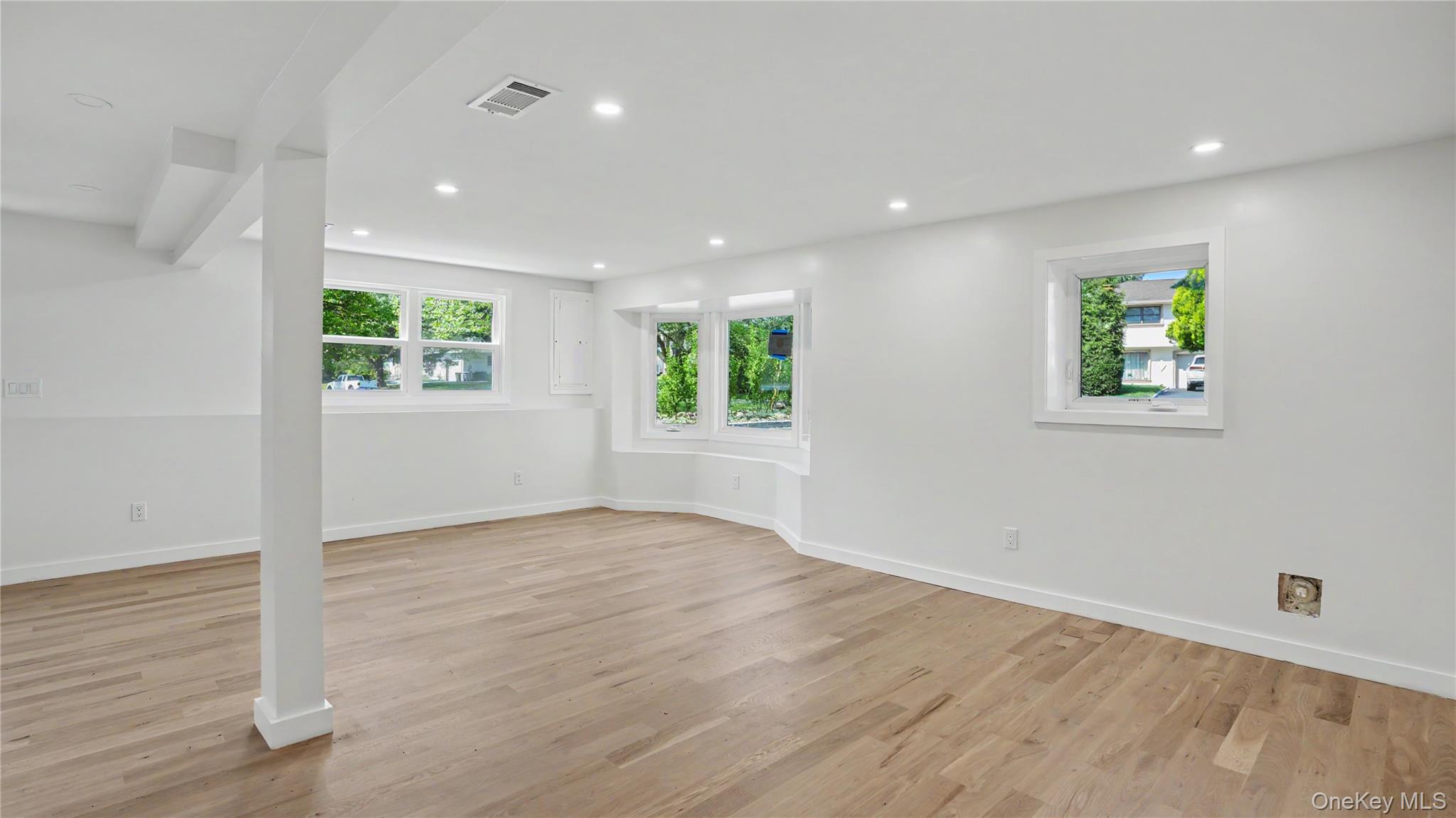 70 Yale Terrace Property Photo 12