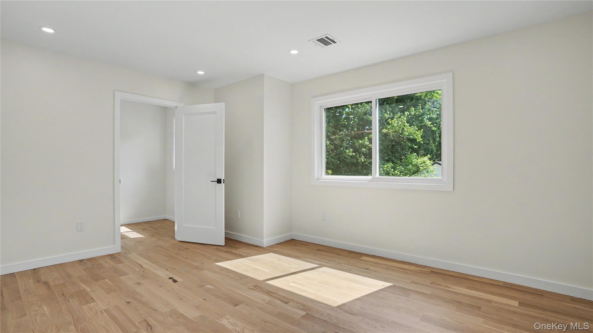 70 Yale Terrace Property Photo 25