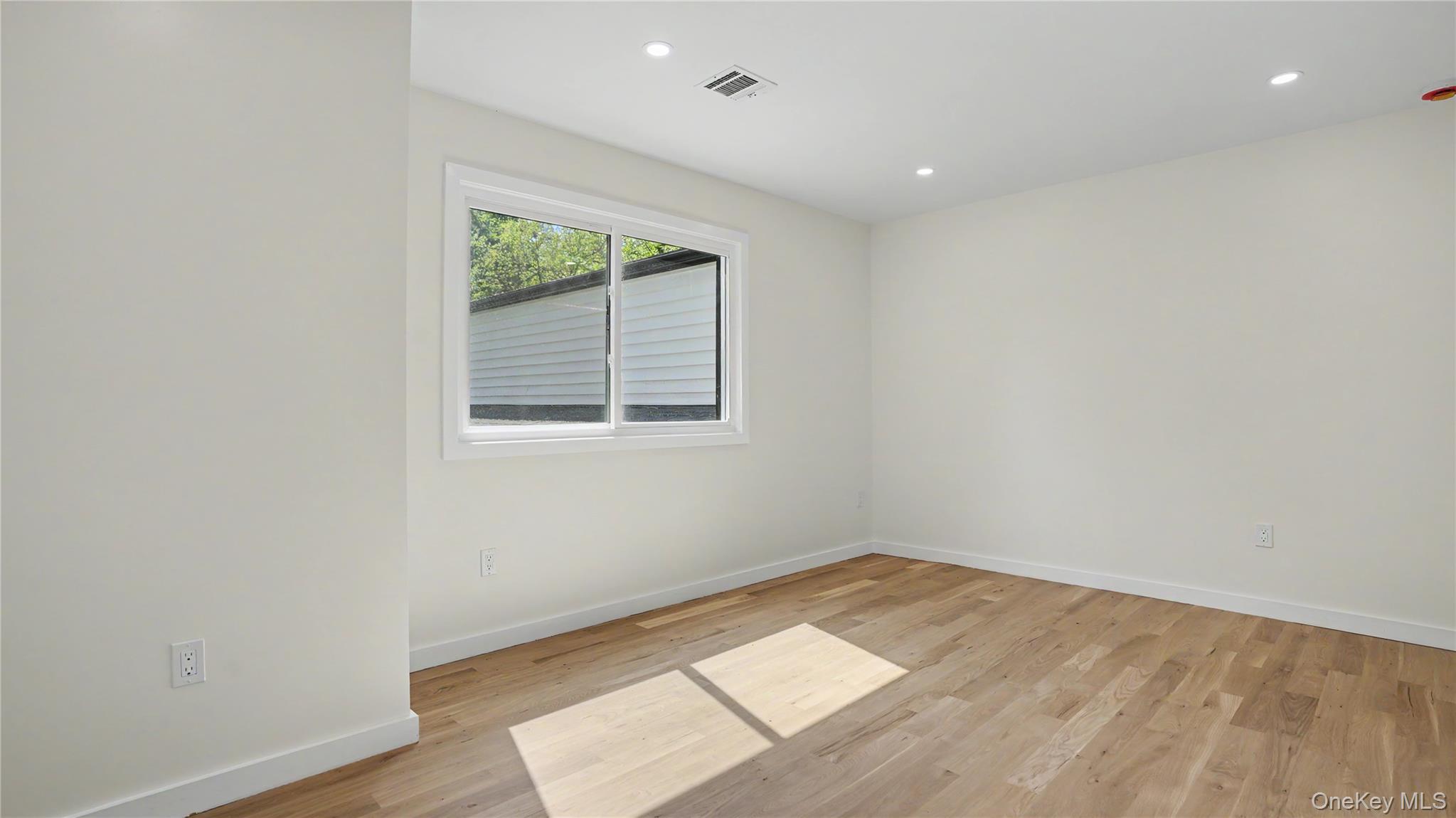 70 Yale Terrace Property Photo 26