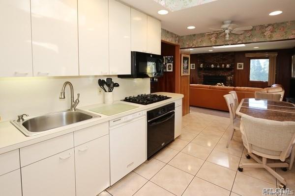 46 Marian Lane Property Photo 11