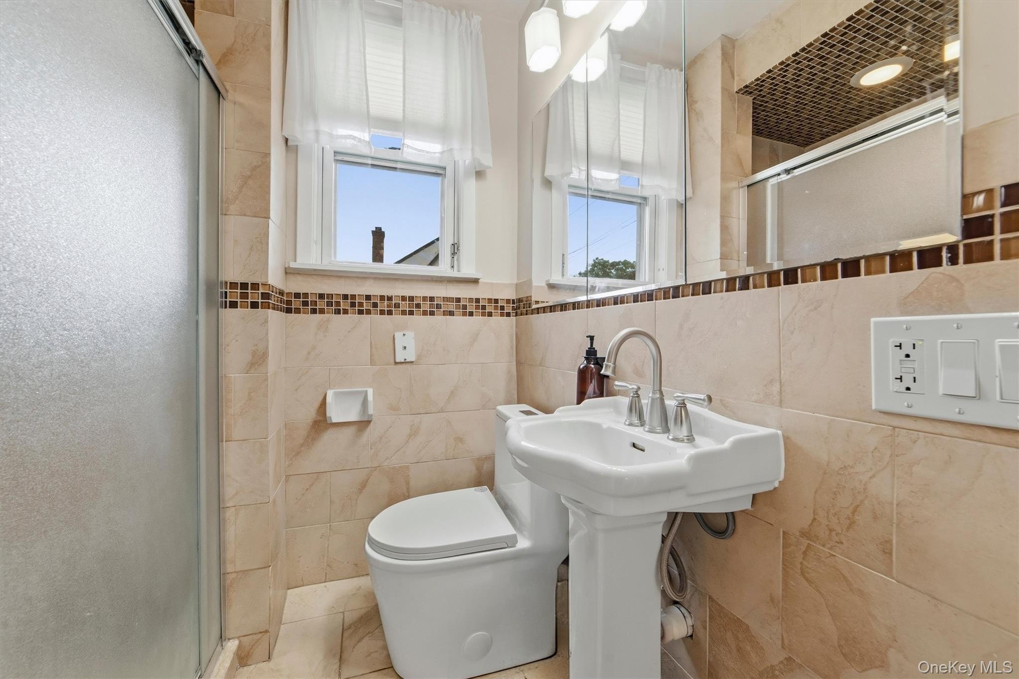 25 Fowler Avenue Property Photo 13