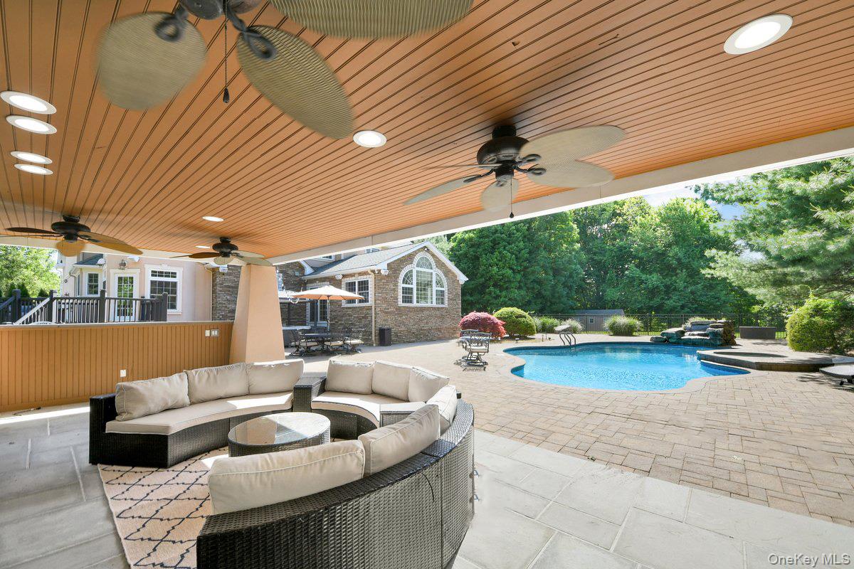 9 Tyler Court Property Photo 43