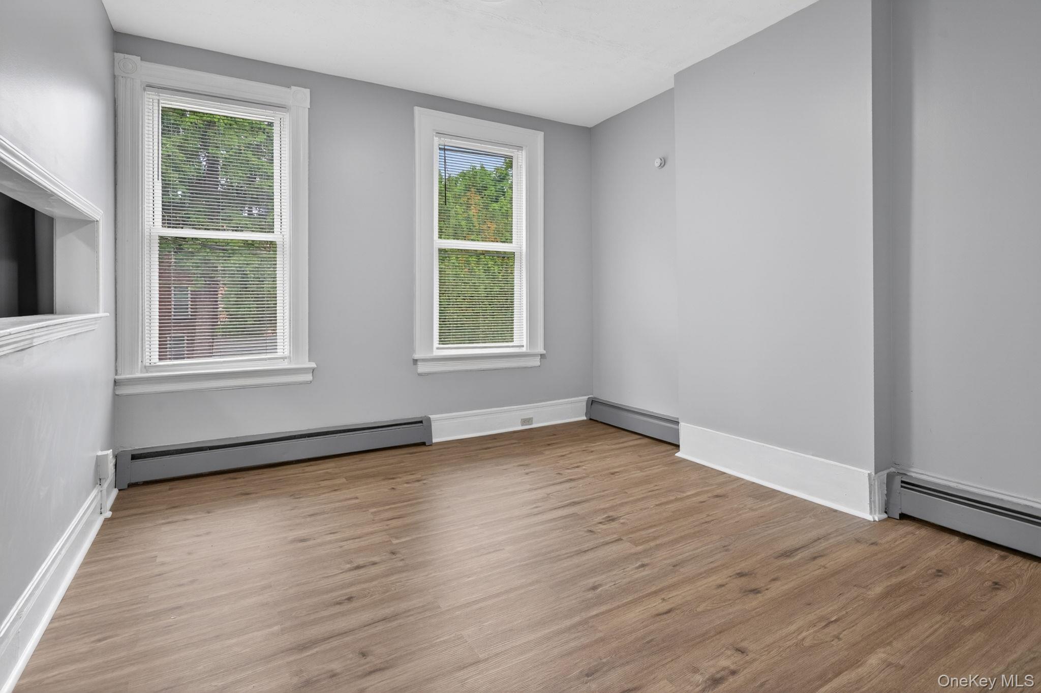 160 N Miller Street Property Photo 9