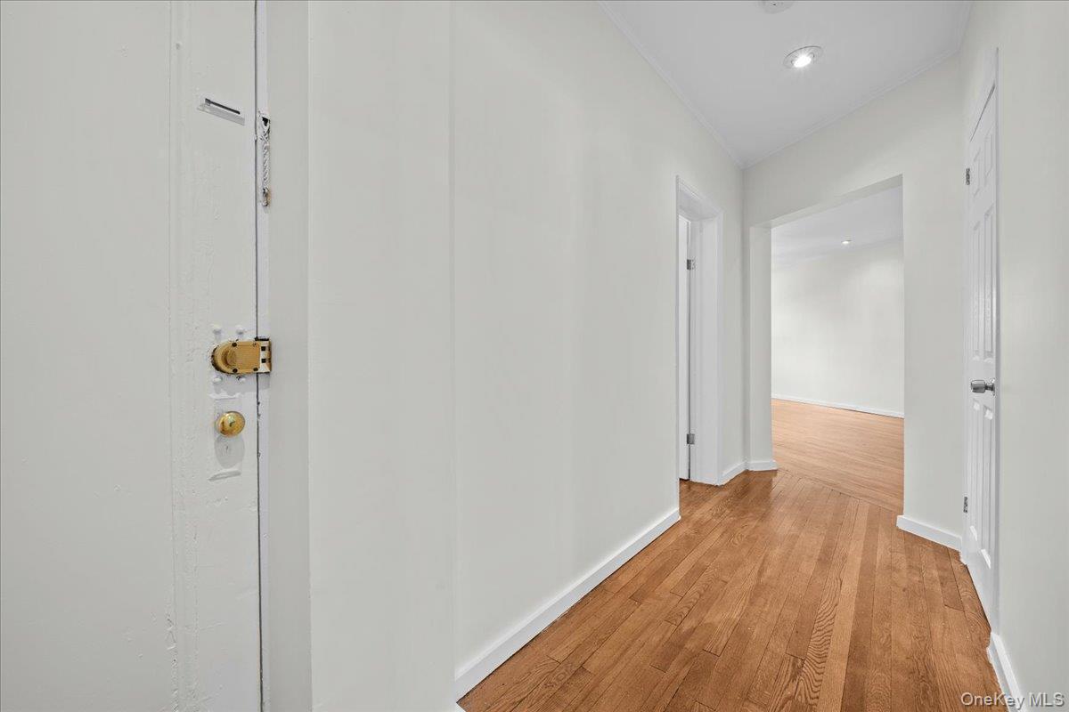 1440 Boston Post Road 2i Property Photo 3