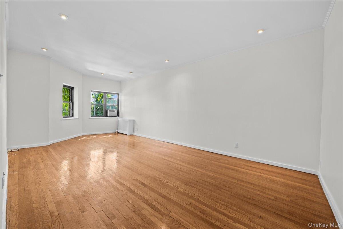1440 Boston Post Road 2i Property Photo 4