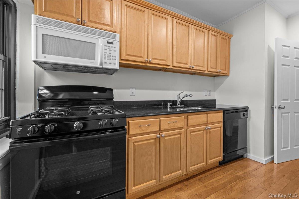 1440 Boston Post Road 2i Property Photo 8