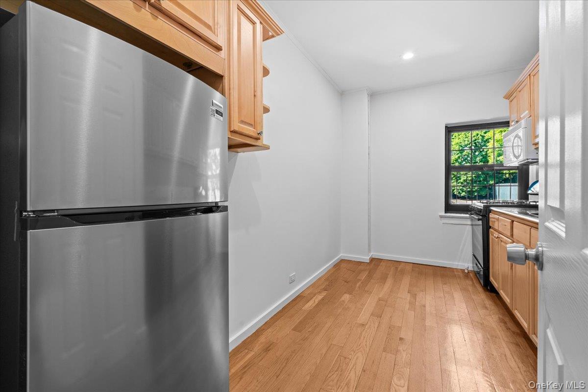 1440 Boston Post Road 2i Property Photo 9