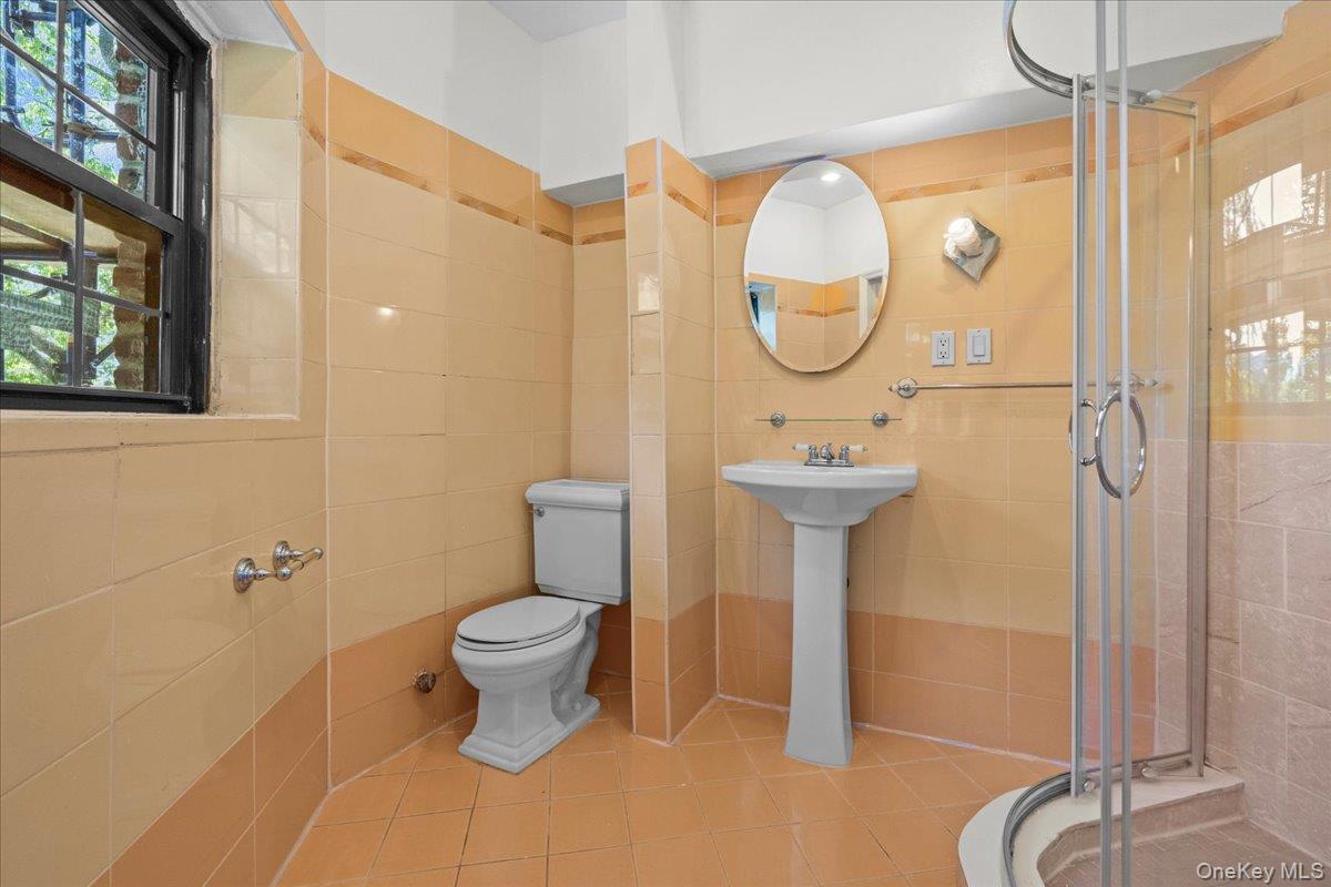 1440 Boston Post Road 2i Property Photo 13
