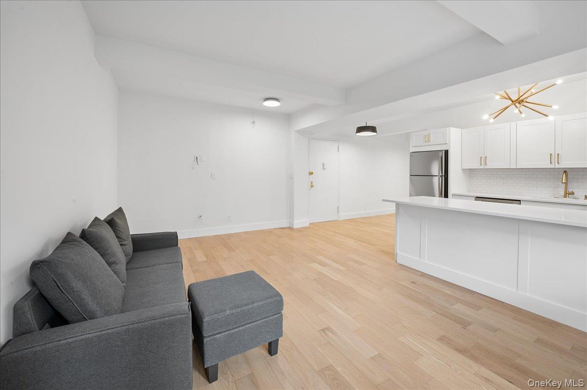 1 Sadore Lane 1n Property Photo 6
