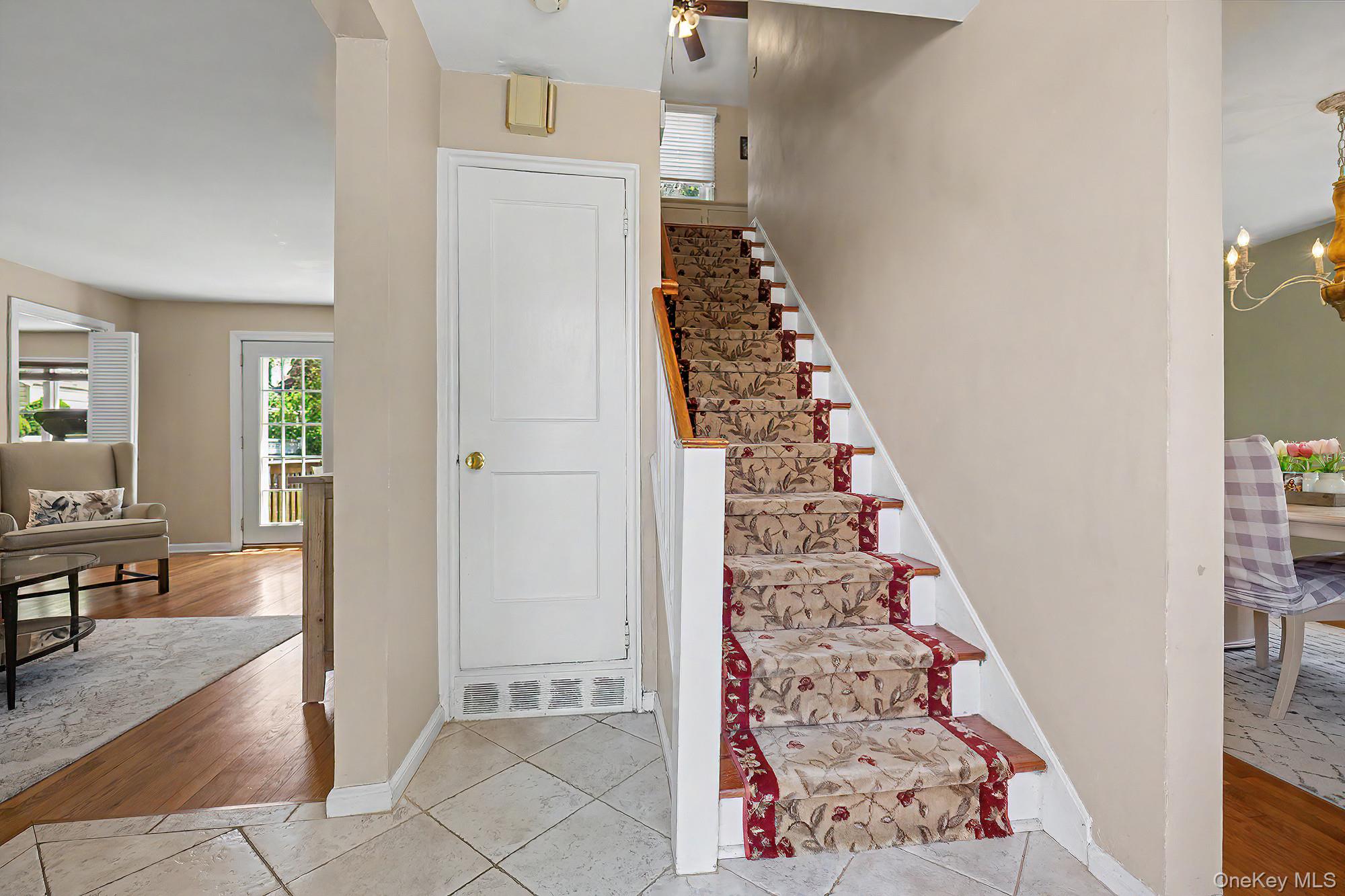 83 Whitman Road Property Photo 15
