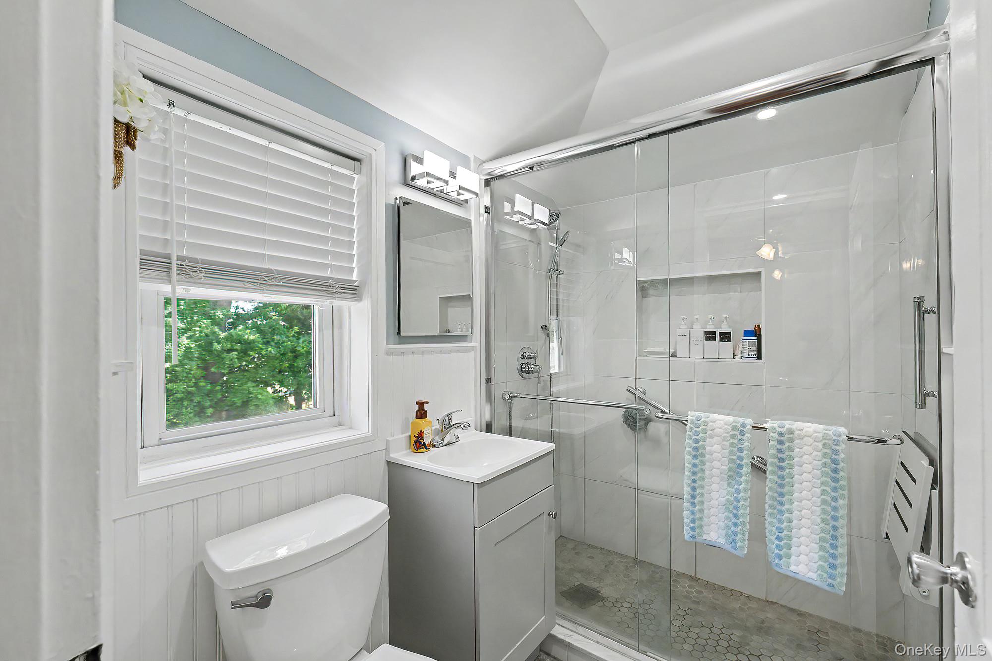 83 Whitman Road Property Photo 16