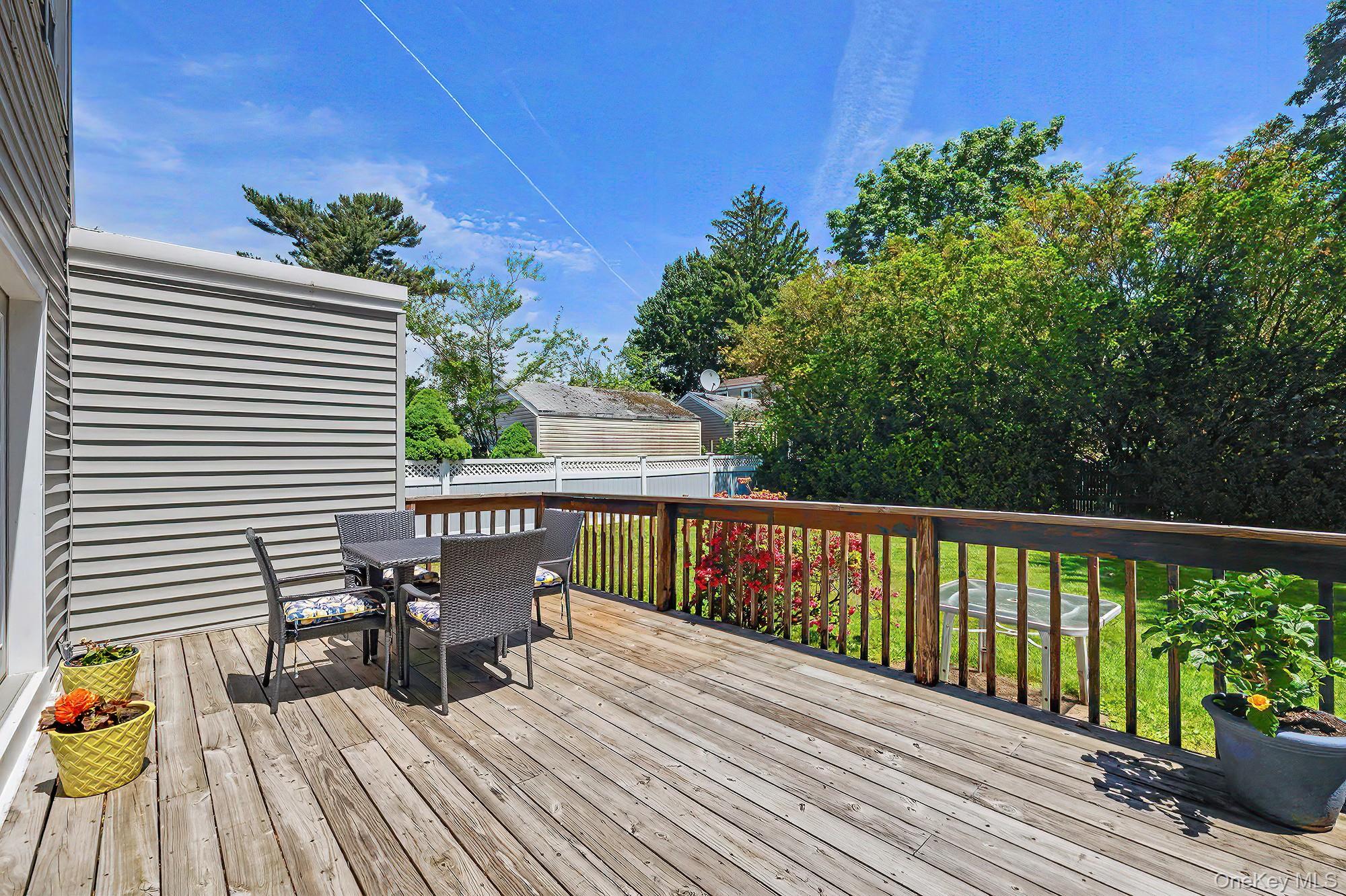83 Whitman Road Property Photo 27
