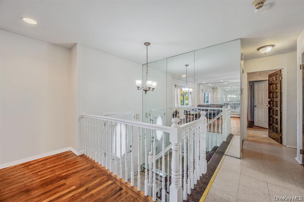 2864 Eastern Boulevard Property Photo 7