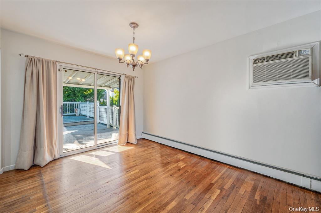 2864 Eastern Boulevard Property Photo 12