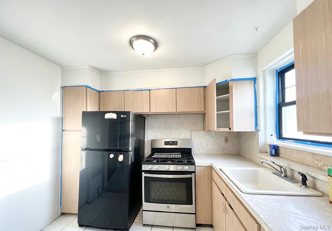 6722 136th Street A Property Photo 11