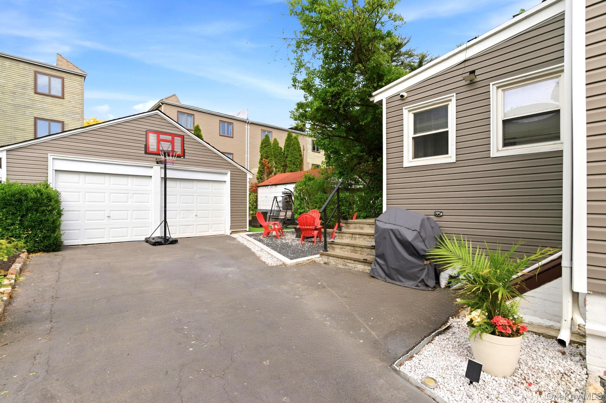 135 Beechwood Avenue Property Photo 21