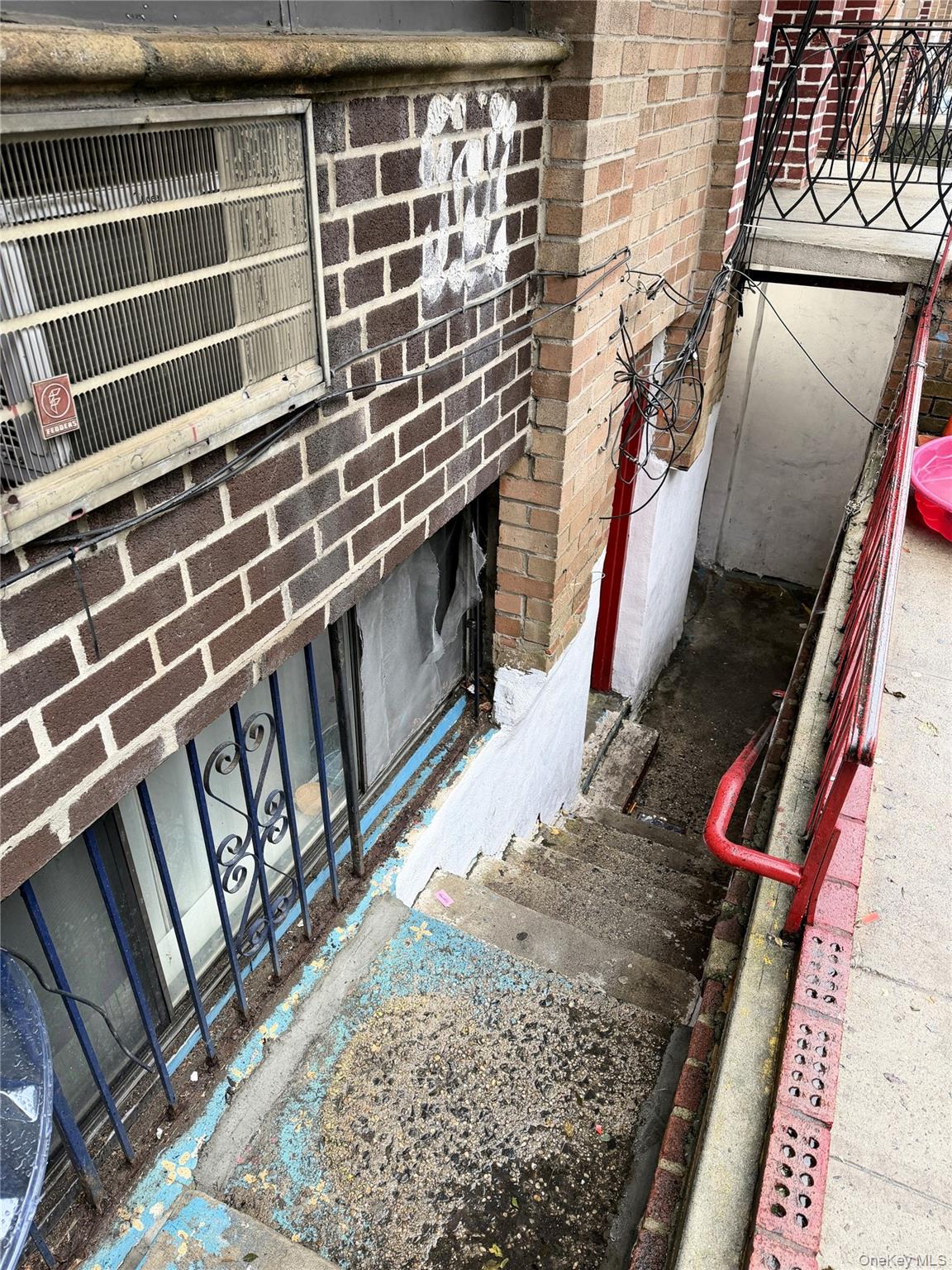 8909 170th Street Property Photo 5