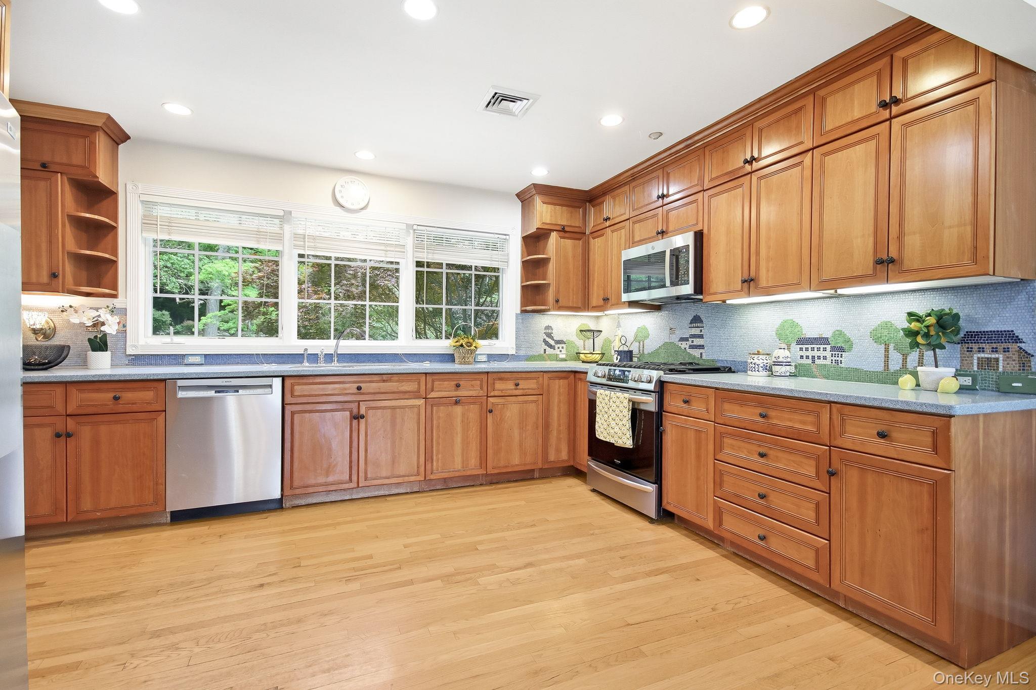 26 Century Ridge Road Property Photo 11