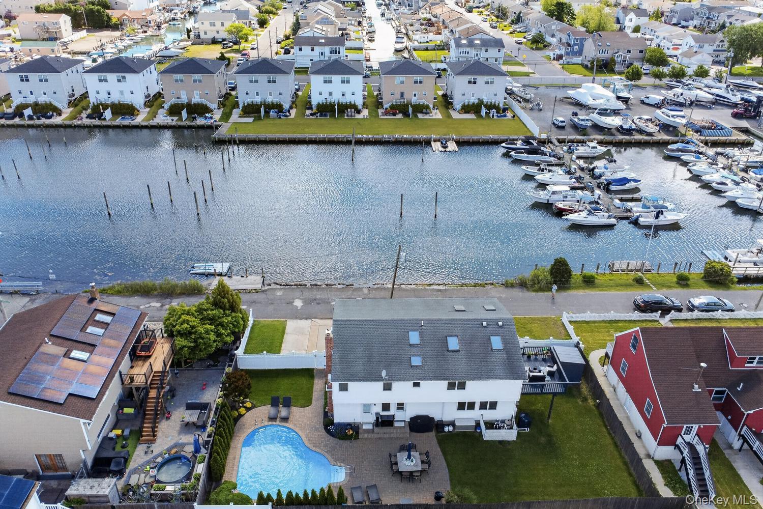 2862 Island Channel Road Property Photo 4